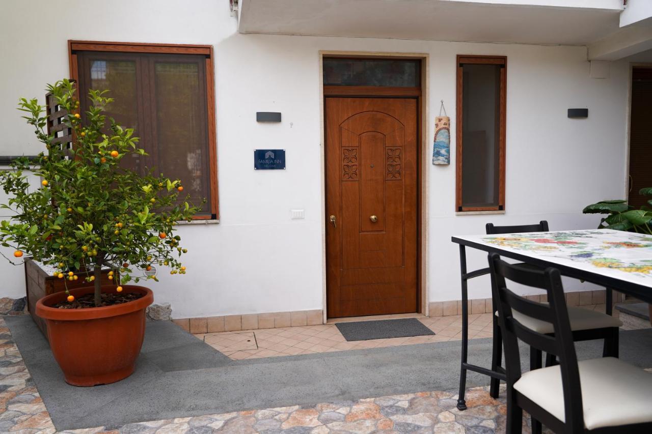 Familiainn Rooms & Apartments Pompei Esterno foto